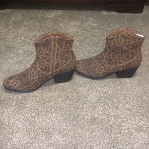 True Craft Leopard Boot